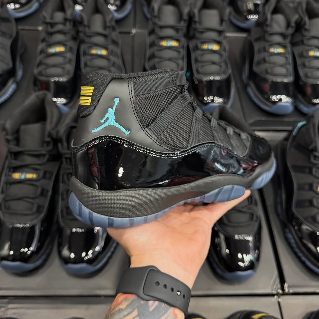 AIR JORDAN 11 GAMMA 