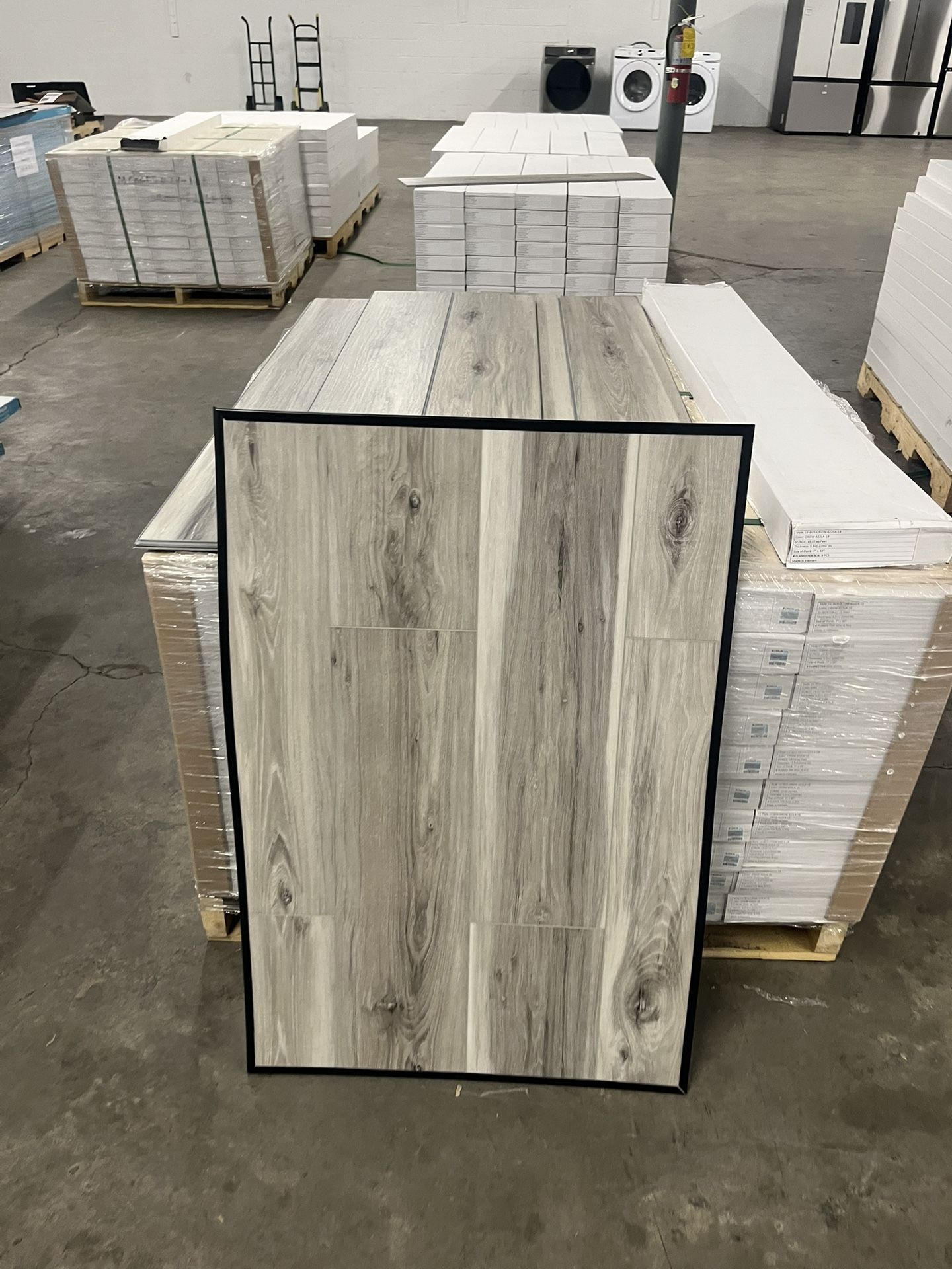 Clearance saleπππβ ALL LVP