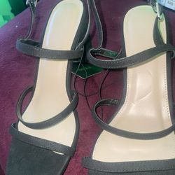 Forever21 Chunky Heel *SIZE 10*