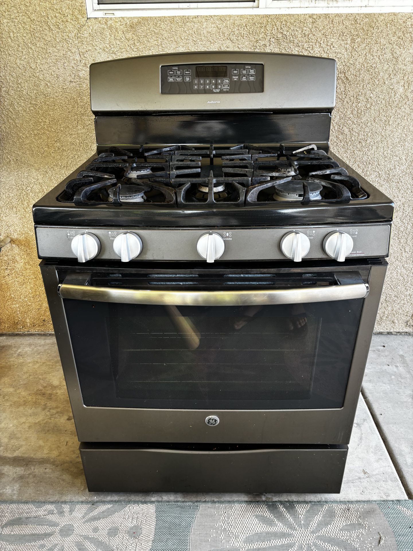 GE Gas Stove