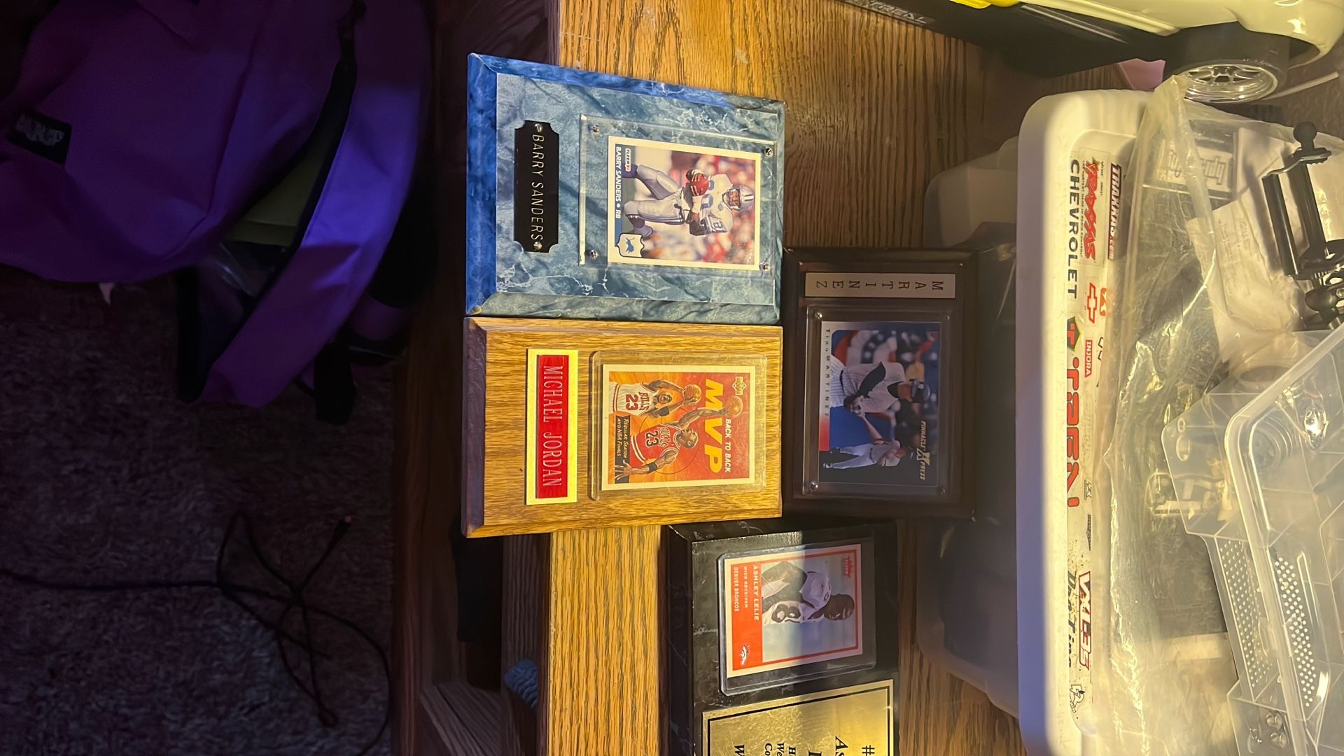 Found Some Sport Cards Going Through My Grandpas Attic 5$ Apiece Or 40$ 