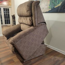 Lazyboy Zero Gravity Power Lift Recliner Chair 