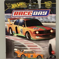 Hotwheels Premium Car Culture Raceday BMW 320 Group 5