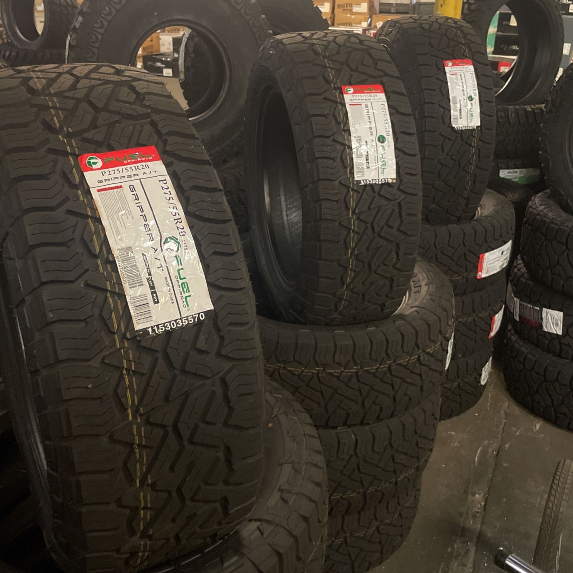 275/55R20 A/T