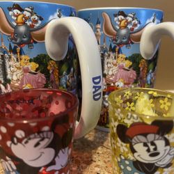 Mom & Dad Disneyland set of mugs & shot glasses