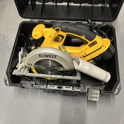Dewalt Circular Saw