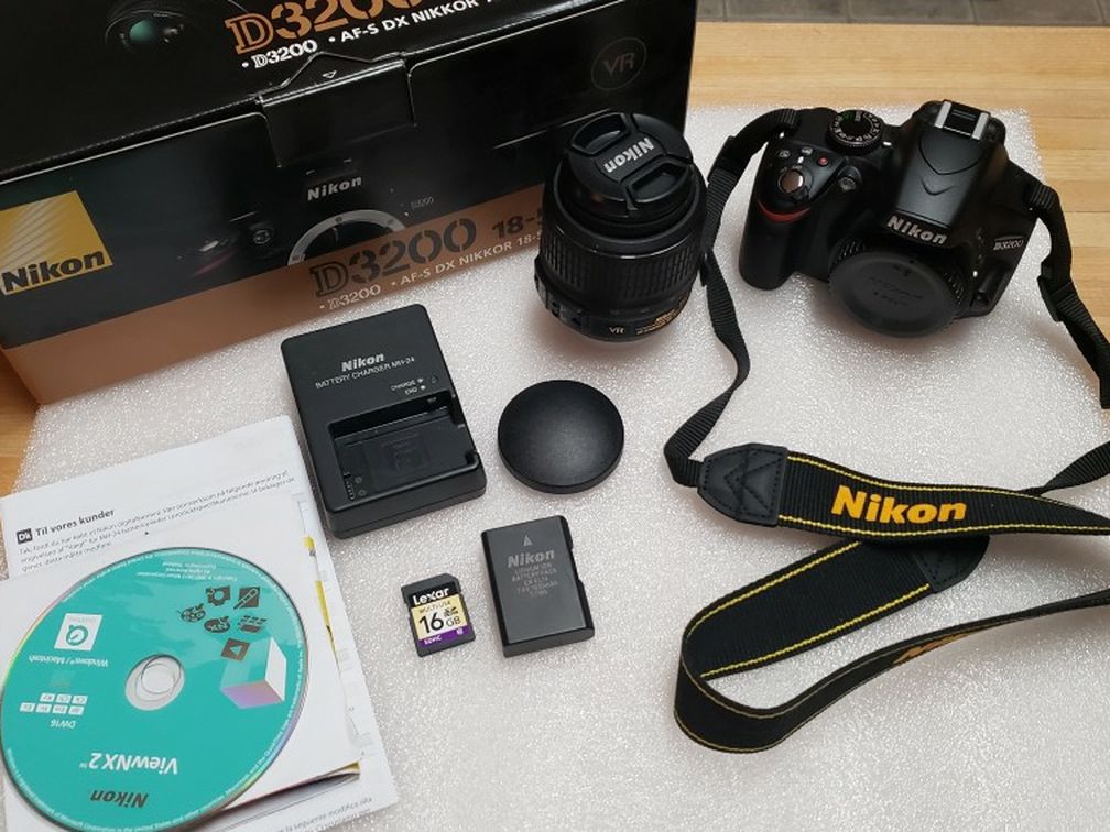 Nikon D3200 Digital DSLR Camera Like New