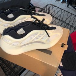 Yeezy 700 Azael Size 12 