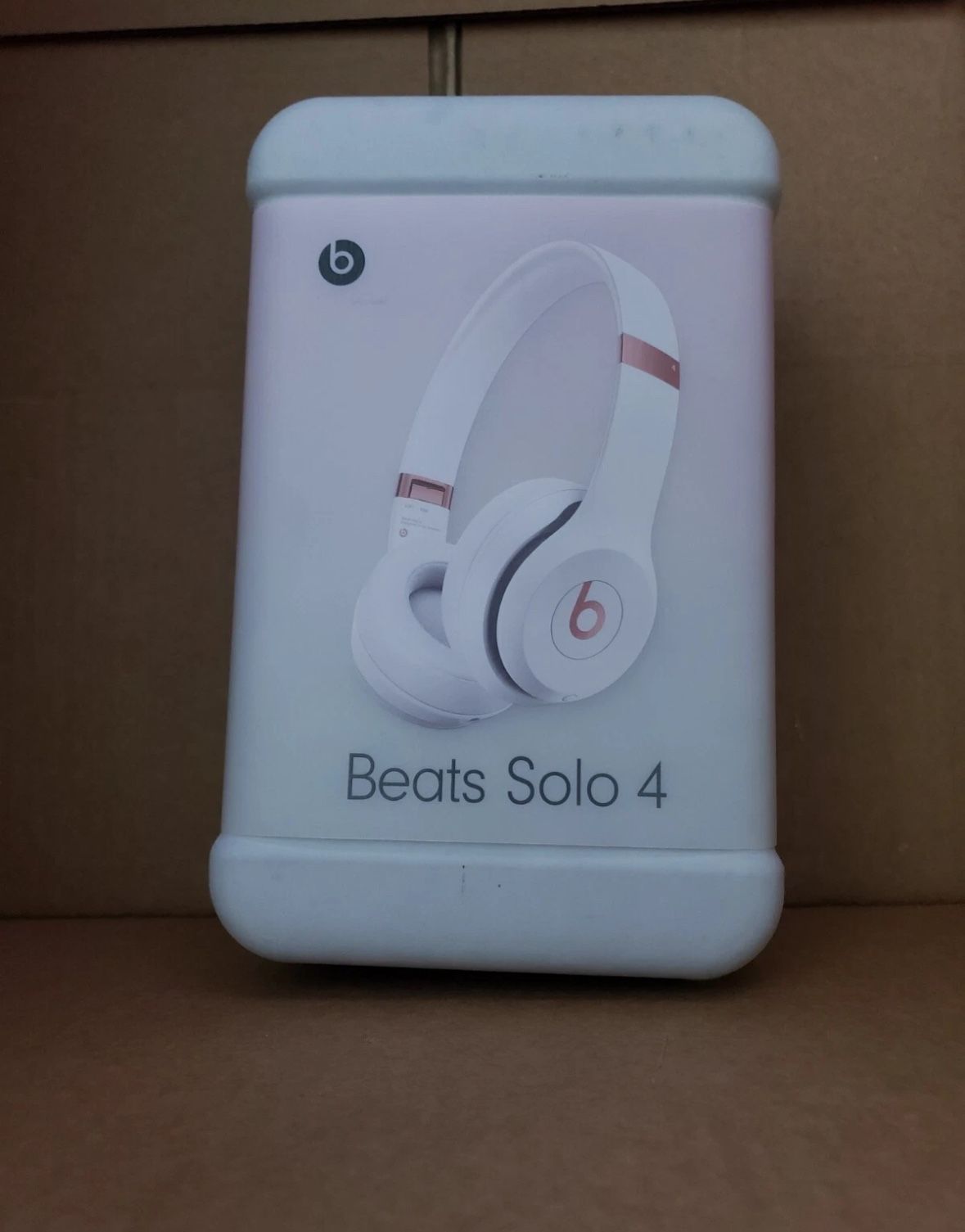 Beats Solo 4 Pink