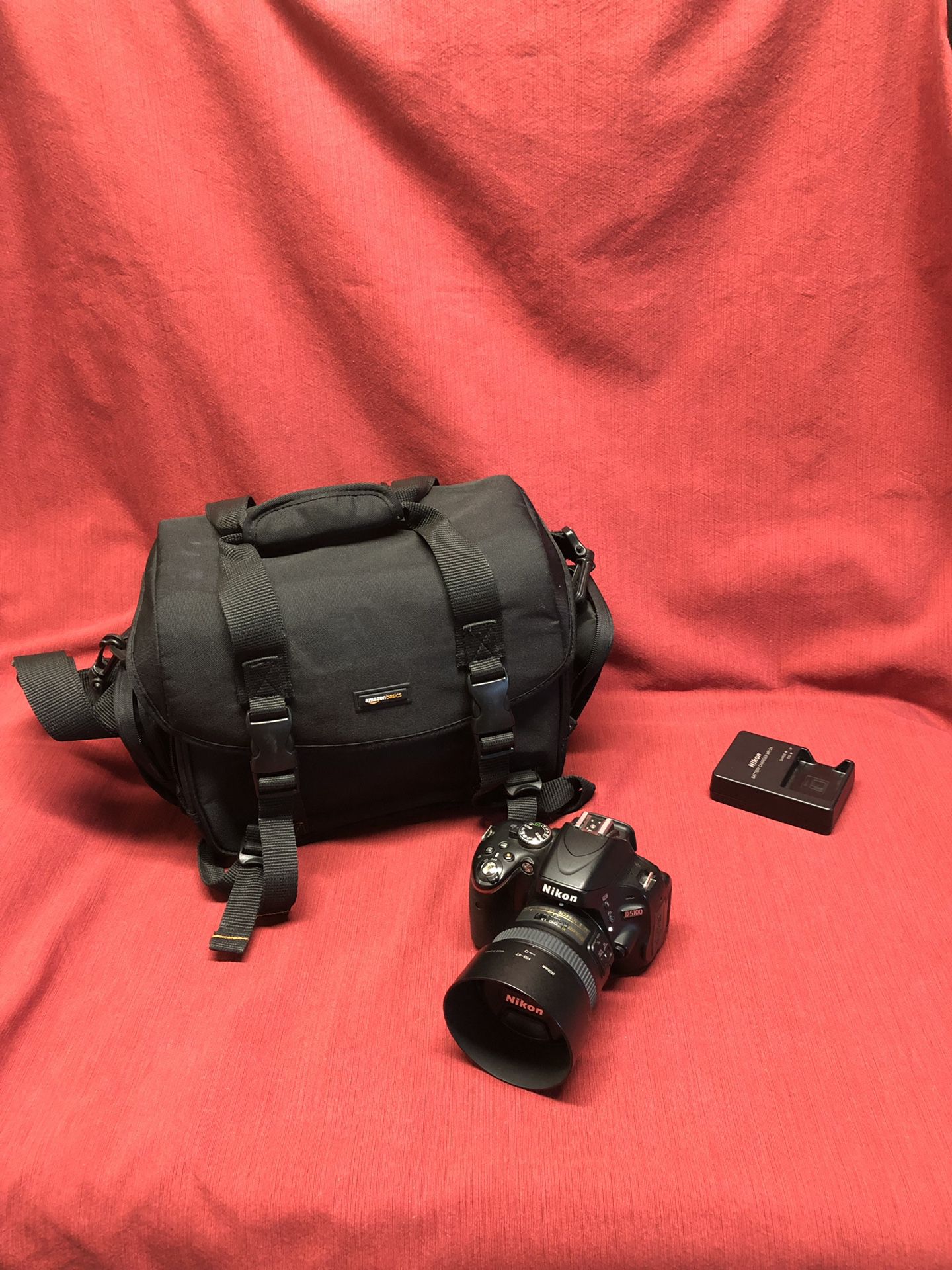 Nikon D5100 with 1.8/50mm lense