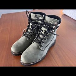 Nautica Boots  8.5 W
