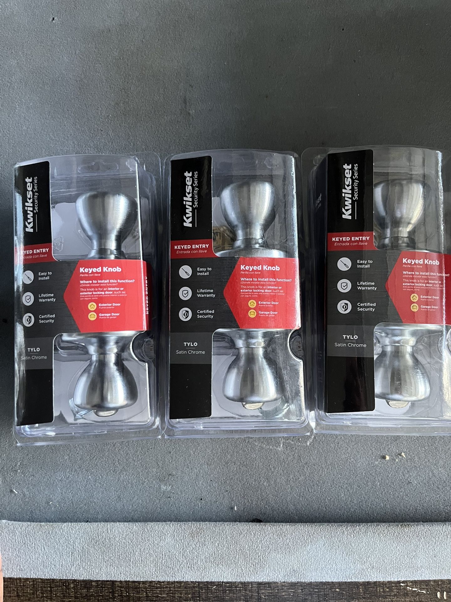 Keyed Knob with keys