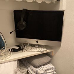 IMac With Mouse And Keyboard