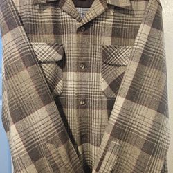 2 PENDLETON BOARD SHIRTS