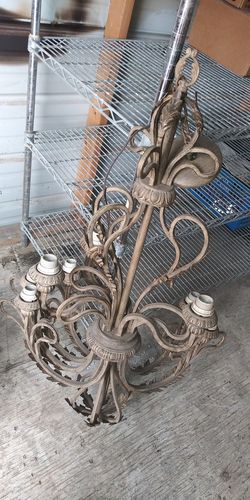 Chandeliers lamps