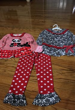 Adorable Outfits leggings match both tops size 4 with tags never worn
