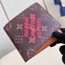 New Season LV Wallet