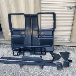 99 / 02 Gmc Chevy Interior Parts With Back Seat