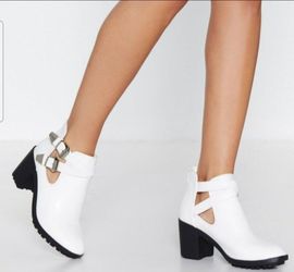 White Buckle Boots Size 8