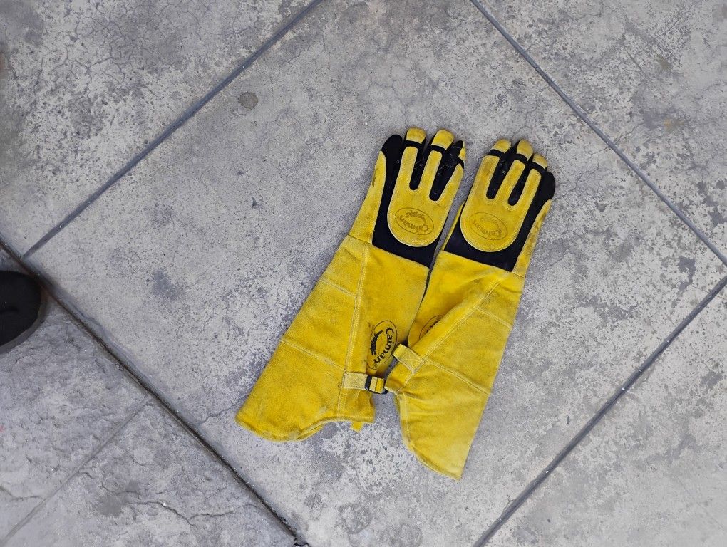 Welding Gloves And Boot Covers