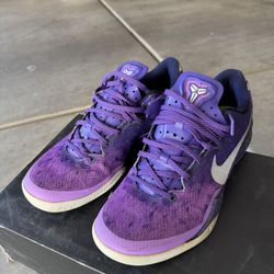 Kobe 8 gradient purple Size 10