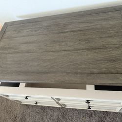 Farmhouse Lift Up Coffee Table And Matching End Table