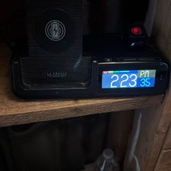 Alarm Clock W/ USB/ Phone Charger/ Ceiling Projection 