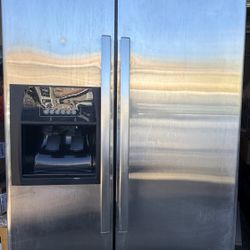 Whirlpool Refrigerator 