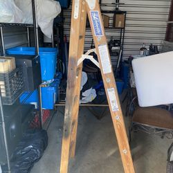 6’ Louisville Wood Ladder