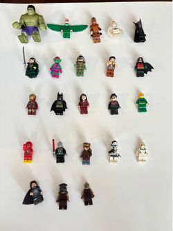 23 LOTR, Star Wars, Marvel, and DC LEGO mini figures.