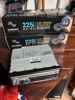 Alpine cd car stereo with speakers