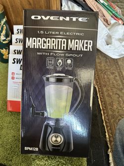 Ovente 1.5 Liter Electric Margarita Maker With Flow Spout Black BPM12B