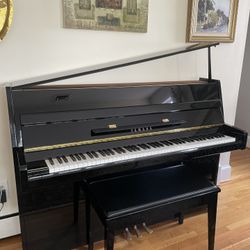 Yamaha Upright Piano M1E Ebony 