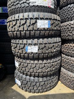 35x12.50r20 Maxtrek RT 4 new tires mounted and balanced included