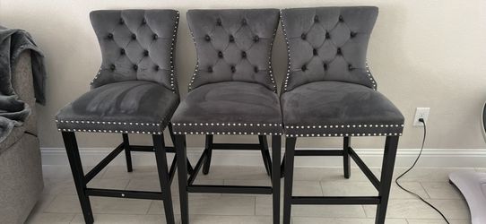 Luxury Gray Tufted Velvet Bar Stools Set of 3 ✨