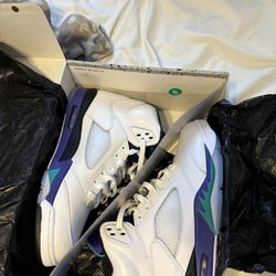 Grape 5 Size 11 200$