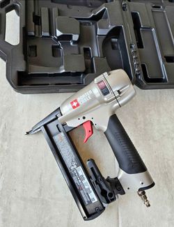 Porter Cable Air Pneumatic Narrow Crown Stapler 18 guage