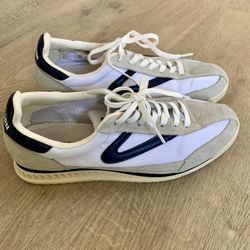 Women’s Tretorn Size 7.5M