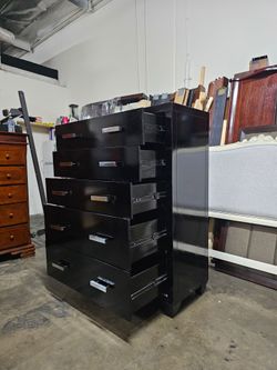 Black 6-Drawer Tall Chest Dresser