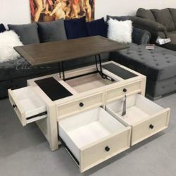 ☕Bolanburg Two-Tone Coffee Table With Lift Top