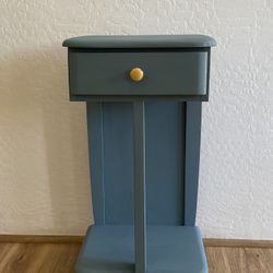 UNIQUE VINTAGE PHONE TABLE/SIDE TABLE