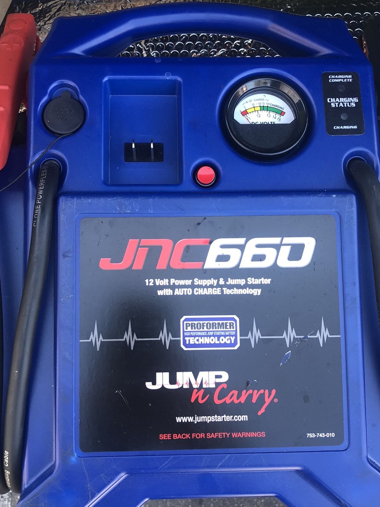 Portable JNC660 Battery Booster Pack Charger Power Jump Starter Box
