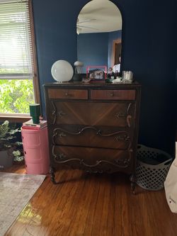 Dresser