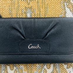 Coach Black Leather Wallet Clutch Damaged