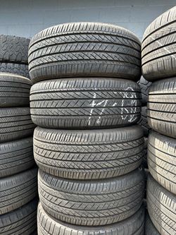 235/45r18 Bridgestone tires en excelentes condiciones de vida las 4