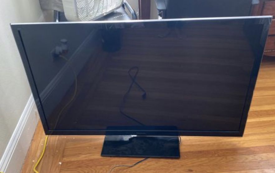 Panasonic 50 inch LCD TV