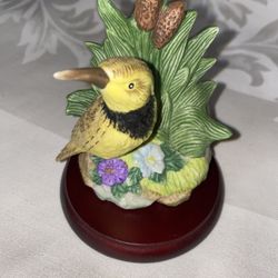 Vintage Ceramic Meadowlark Bird 
