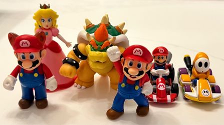 JAKKS Pacific / Hotwheels Super Mario Action Figures