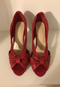 Red high heel shoes size 9