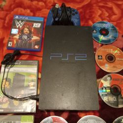 PS2 w/10 Games And 1 Control